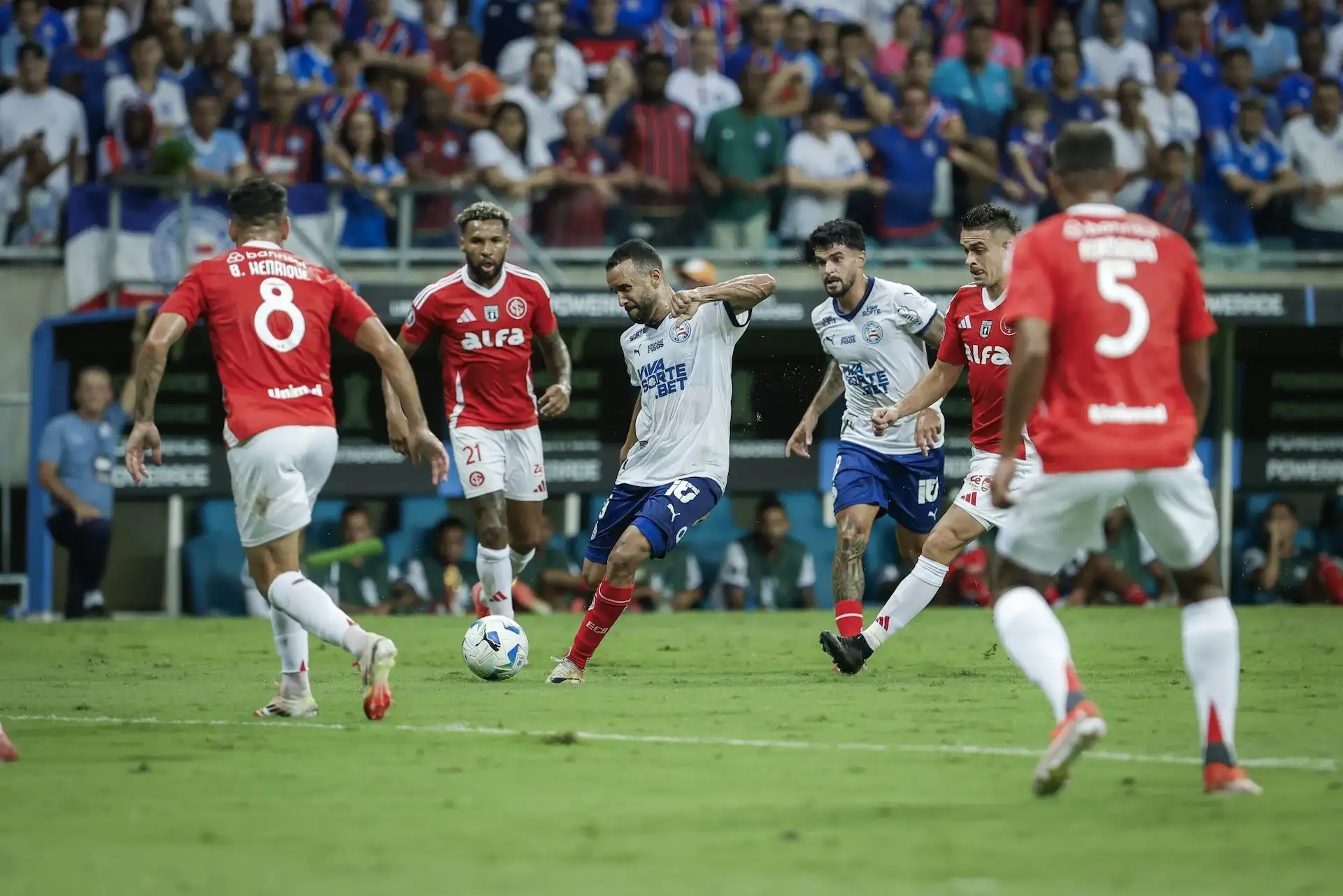 Bagaimana Peraduan Bola Sepak Berfungsi?